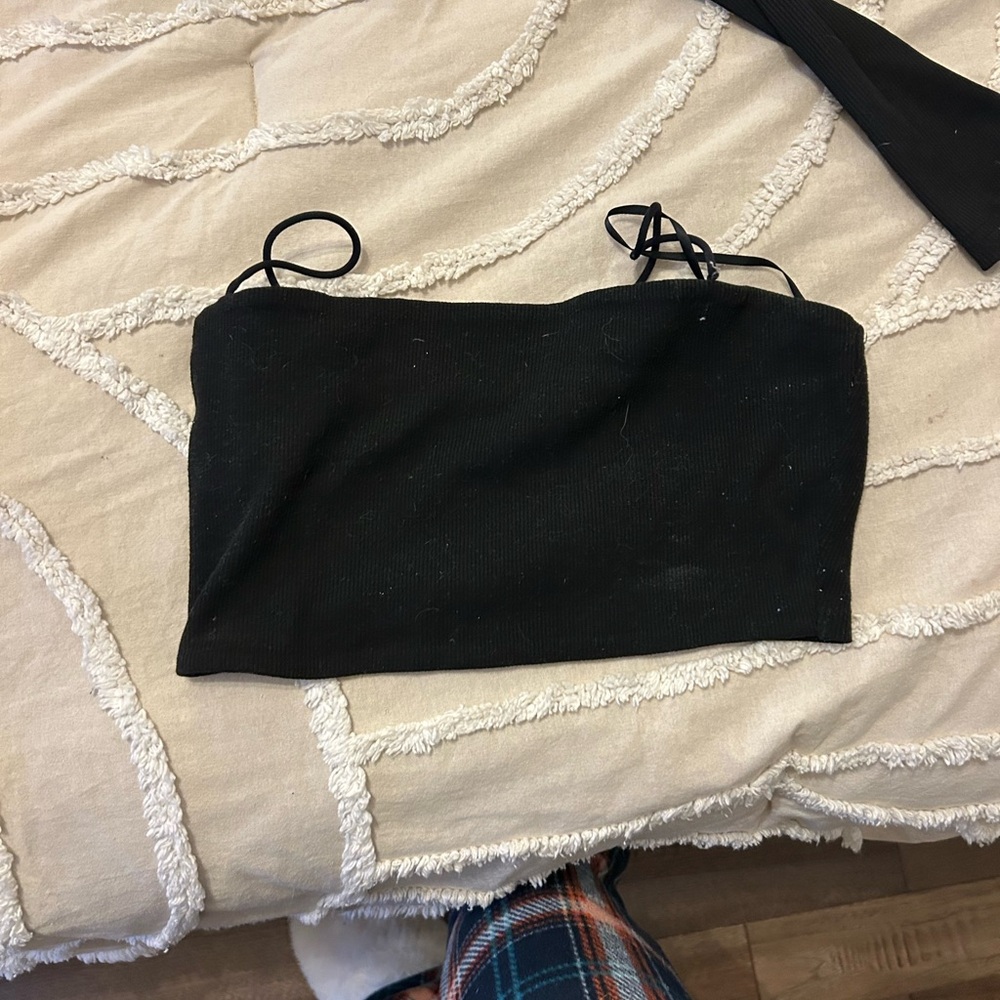 SHEIN Black Tie-Strap Crop Top - Picture 2 of 2